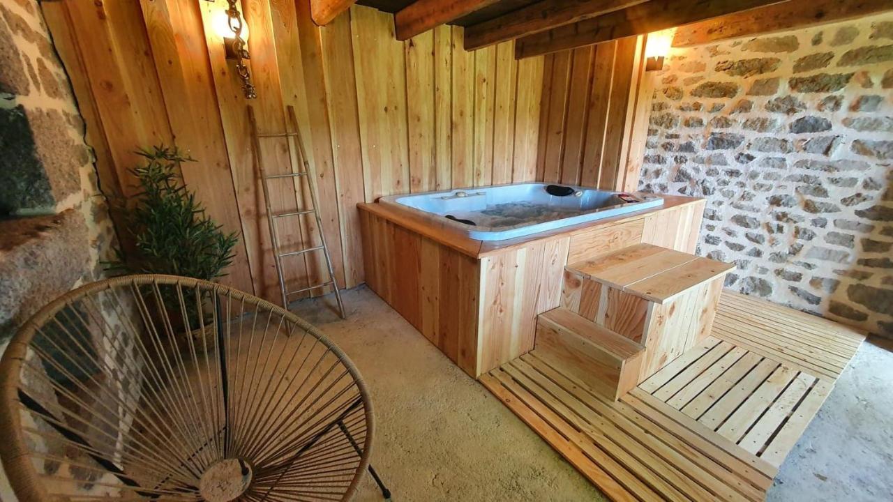 Gite Les Hauts De Villemaloux Dontreix Екстериор снимка